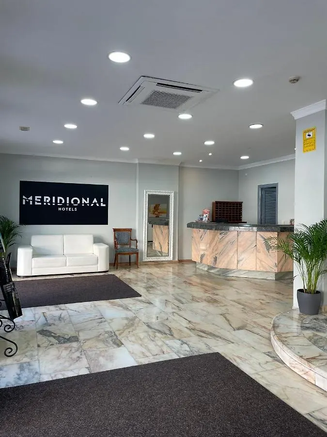Hotel Trafalgar contacts